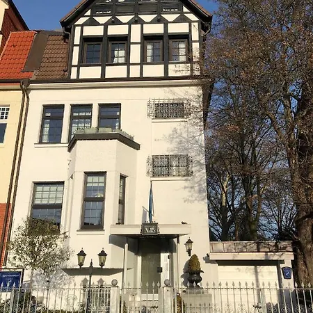 Appartementhaus Herrenhaeuser Gaerten Hanovre